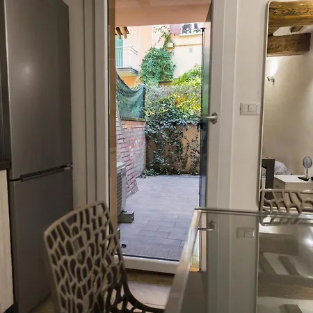 Savenella House Daire Bolonya